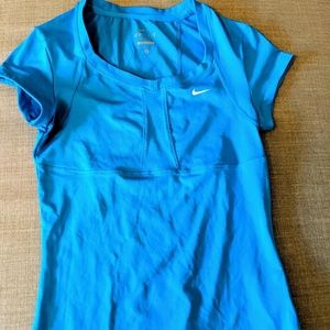 EUC Nike dri-fit top in blue